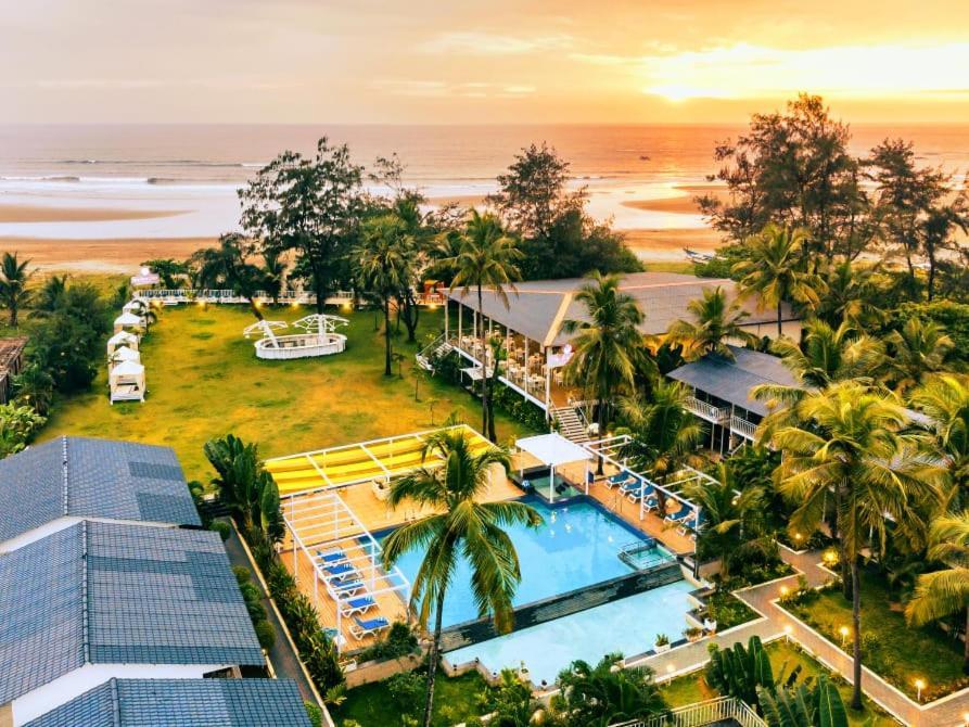 Foxoso La Beach Resort & Spa Old Goa Exteriér fotografie